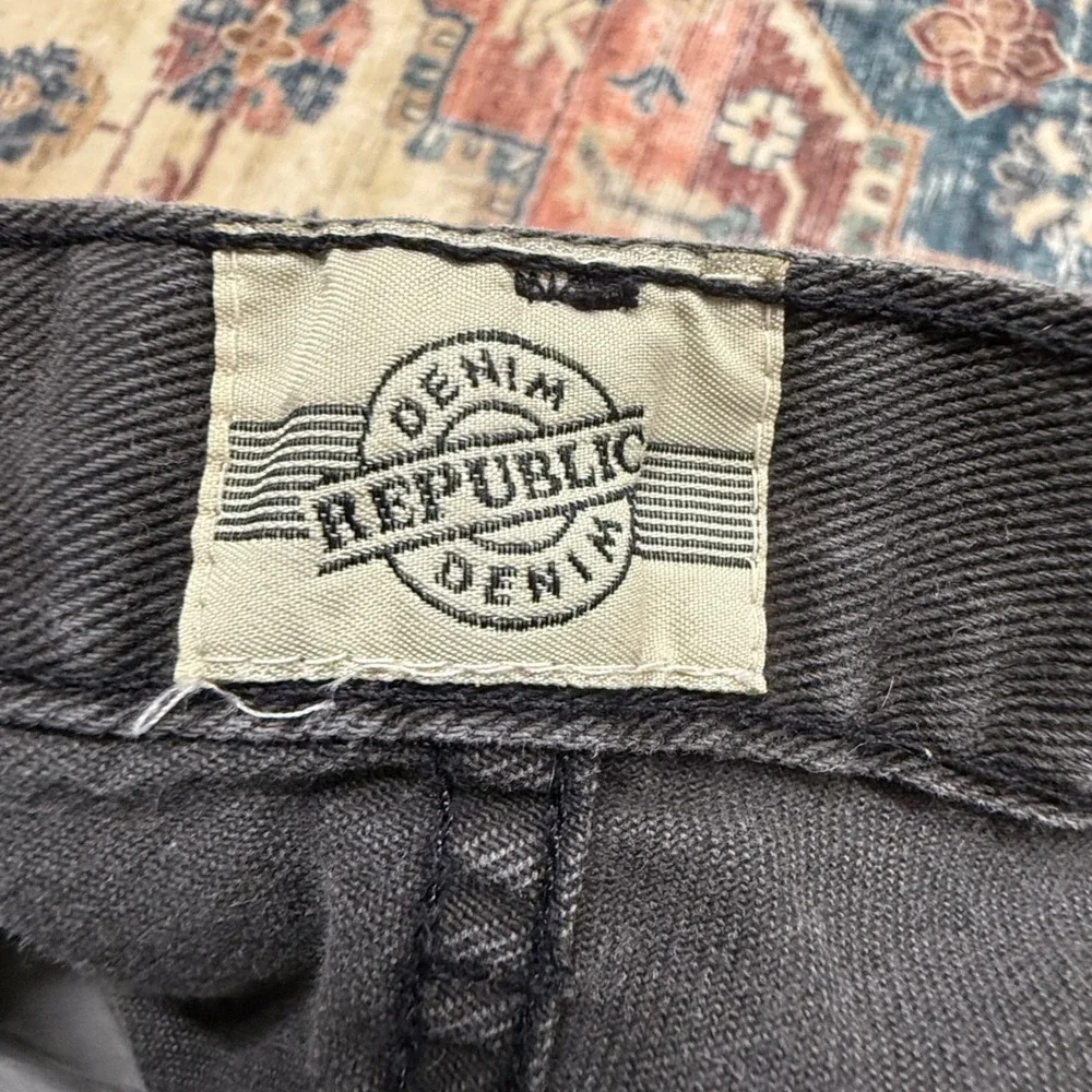 Denim Republic Denim Shorts‎ High Waist Cuffed Black Vintage Mom Size 15